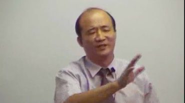 黄恒堉-巧记120年的万年历